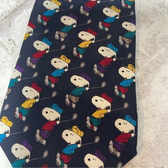 PEANUTS Tie Navy Snoopy Golpher Silk - Picture 2 of 4